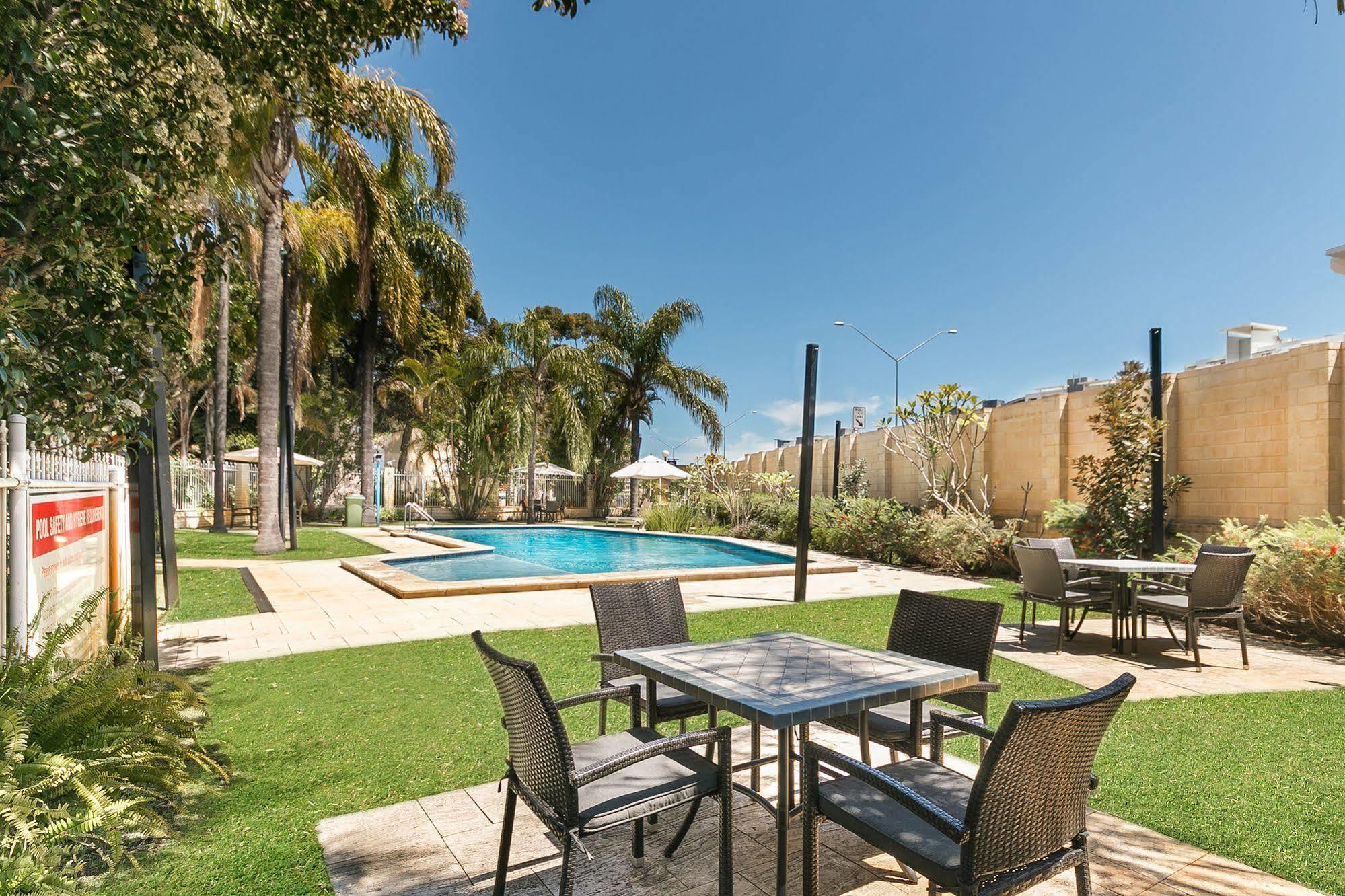 Flag Motor Lodge Perth Luaran gambar